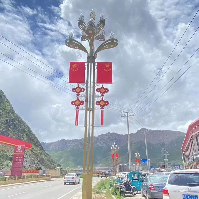 海原抱箍太阳能路灯生产厂家